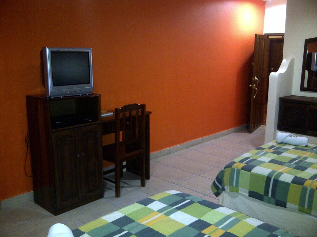 Hotel Cibeles La Ceiba Habitación foto